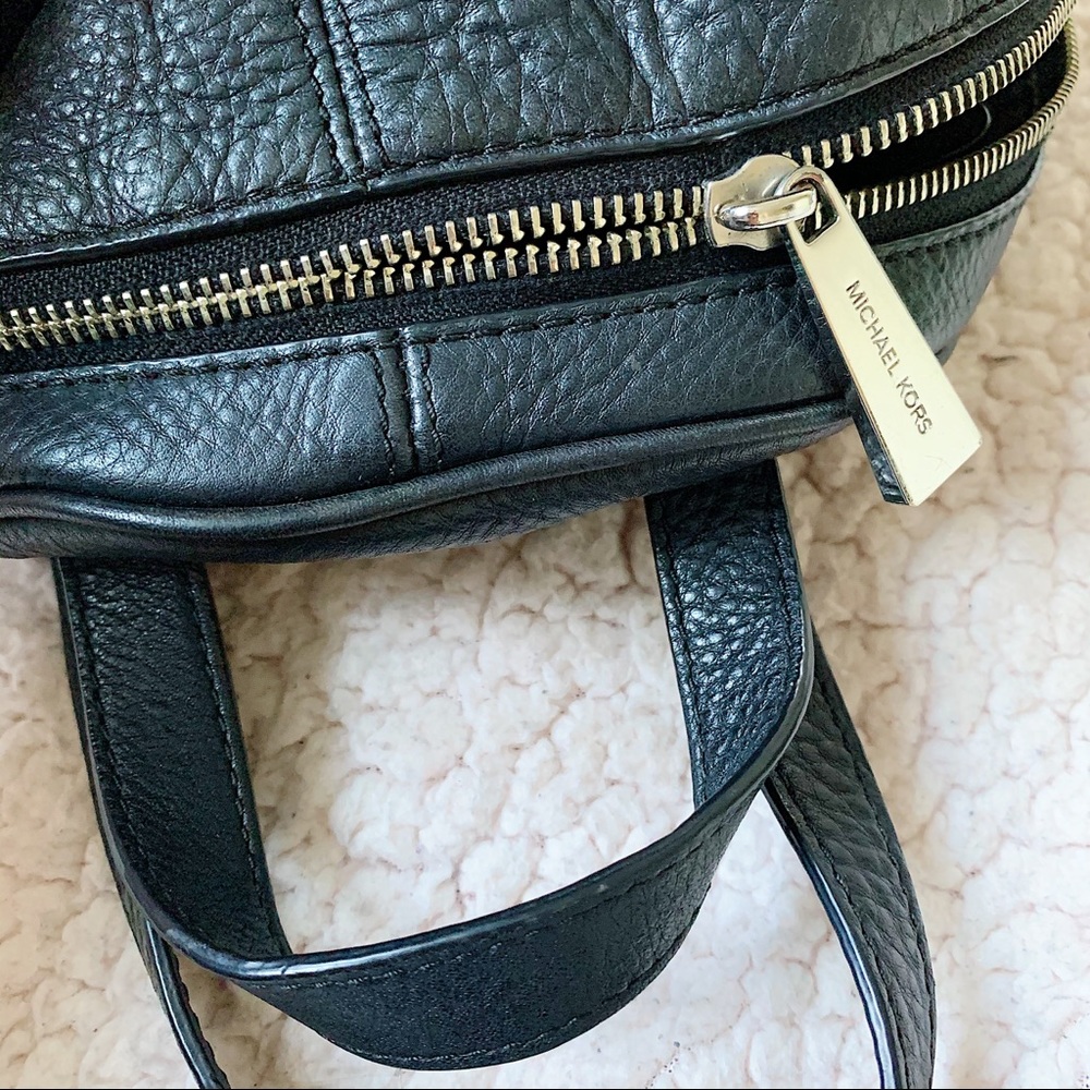 🚫SOLD🚫 MICHAEL KORS Black Rhea Medium Backpack - Picture 7 of 8
